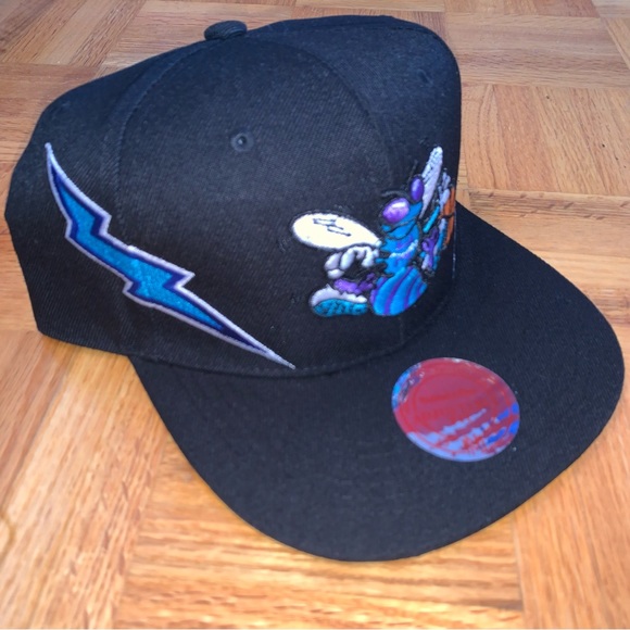 Mitchell & Ness Other - Charlotte Hornets Snapback